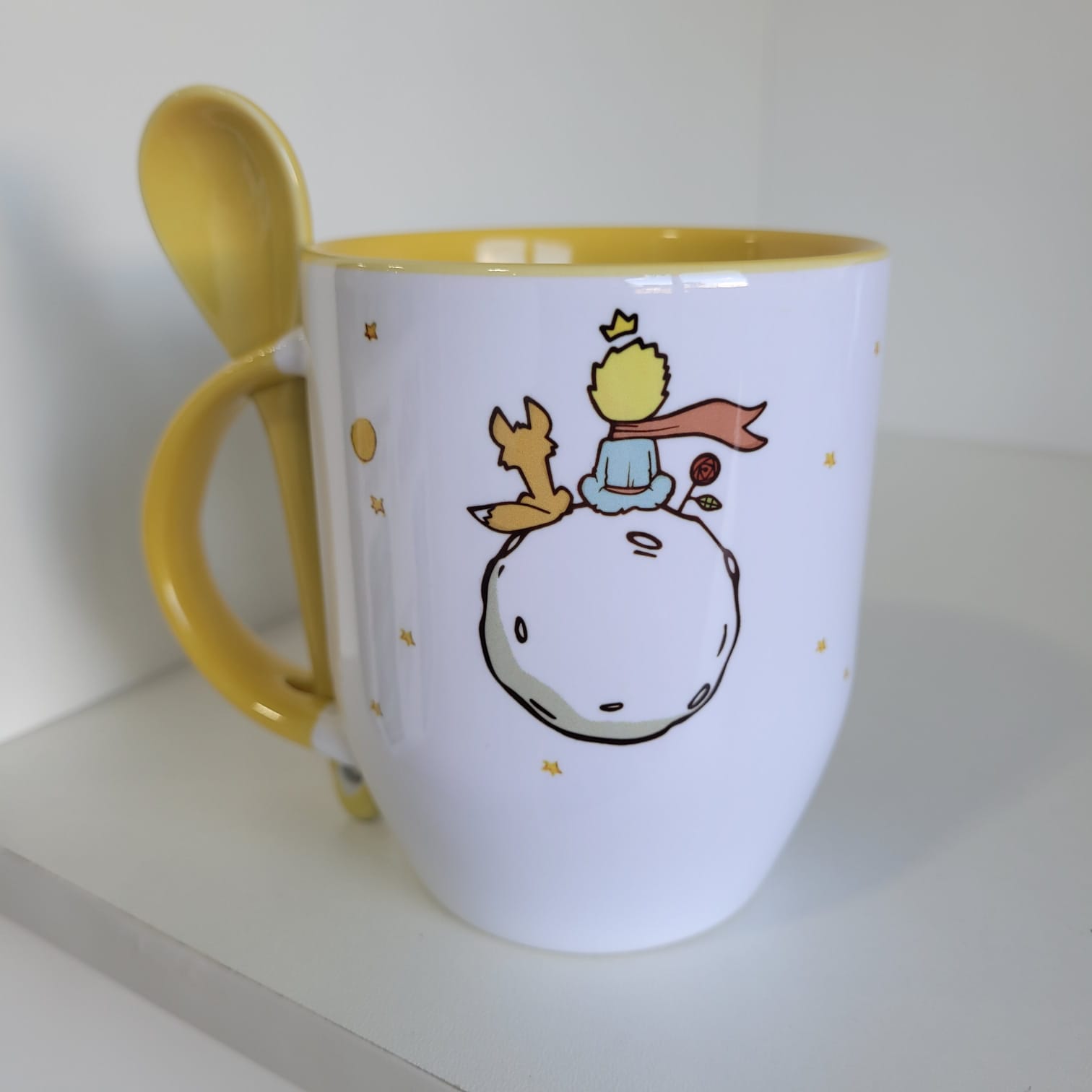Caneca de cerâmica branca com colher, alça e interior coloridos PERSONALIZADA - Imagem 10